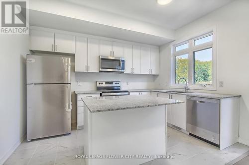 69 Sidney Rose Common, St. Catharines, ON - Indoor Photo Showing Kitchen