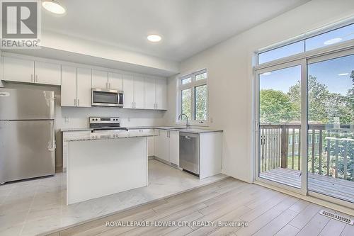 69 Sidney Rose Common, St. Catharines, ON - Indoor Photo Showing Kitchen