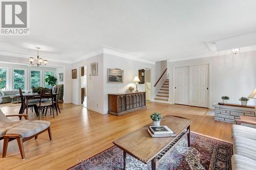 335 Woodworth Drive E, Hamilton (Ancaster), ON - Indoor Photo Showing Living Room