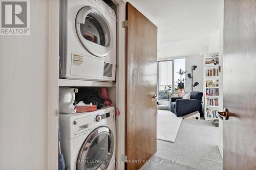 602 - 409 Bloor Street E, Toronto (Church-Yonge Corridor), ON - Indoor Photo Showing Laundry Room