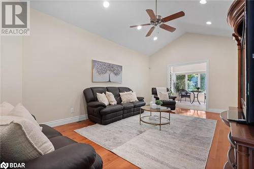 477 French Settlement Road, Tweed, ON - Indoor Photo Showing Living Room