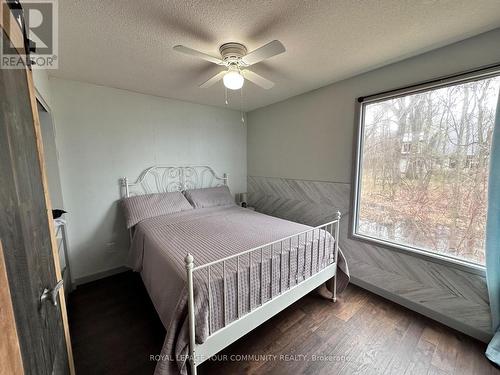 10 Fox Island, Georgina Islands (Fox Island), ON - Indoor Photo Showing Bedroom