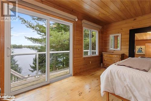 242 Is 90 Six Mi Lake Road, Georgian Bay, ON - Indoor Photo Showing Bedroom