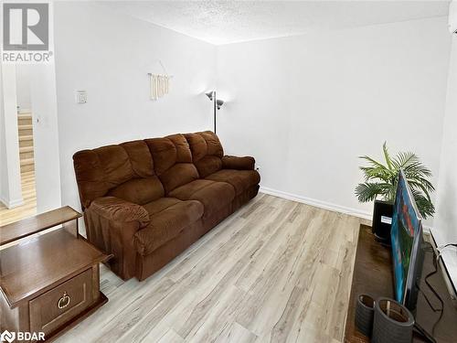 81 Dunnett Boulevard, Belleville, ON - Indoor Photo Showing Living Room