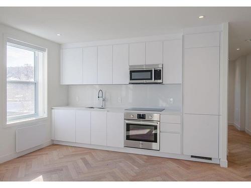 Kitchen - 403-590 Av. Outremont, Montréal (Outremont), QC - Indoor Photo Showing Kitchen