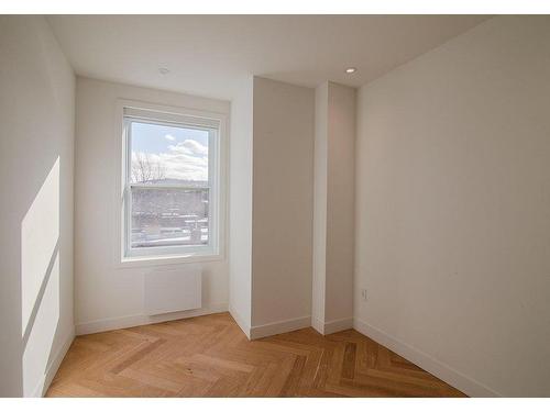 Bedroom - 403-590 Av. Outremont, Montréal (Outremont), QC - Indoor Photo Showing Other Room