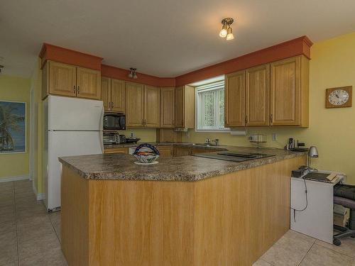 Kitchen - 12 Ch. Des Feuillages, Weedon, QC - Indoor Photo Showing Kitchen