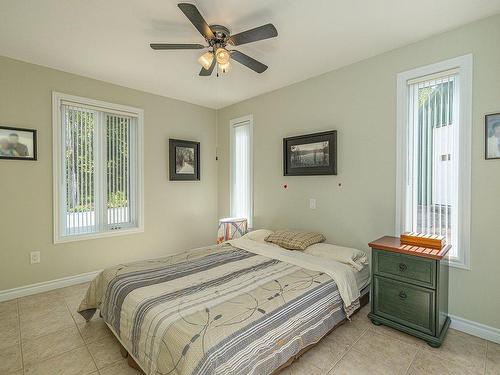 Master bedroom - 12 Ch. Des Feuillages, Weedon, QC - Indoor Photo Showing Bedroom