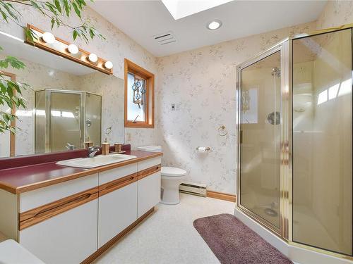 1659 Hollywood Cres, Victoria, BC 