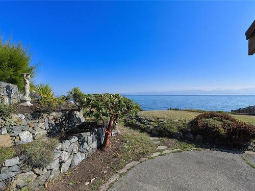 1659 Hollywood Cres, Victoria, BC 