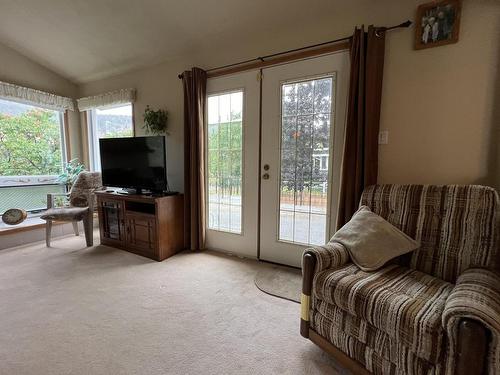 2265 Cleasby Street, Merritt, BC - Indoor Photo Showing Living Room