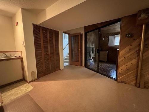 2265 Cleasby Street, Merritt, BC - Indoor Photo Showing Laundry Room