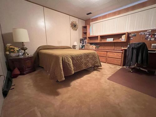 2265 Cleasby Street, Merritt, BC - Indoor Photo Showing Bedroom