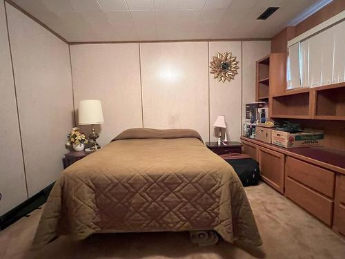 2265 Cleasby Street, Merritt, BC - Indoor Photo Showing Bedroom