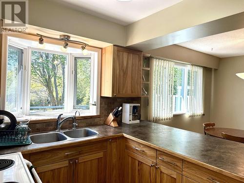 108 Taluk Crescent, Fraser Lake, BC - Indoor Photo Showing Kitchen With Double Sink