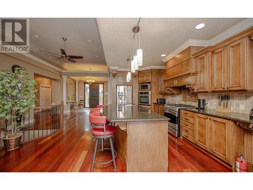 1953 Bayview Court, West Kelowna, BC - Indoor Photo Showing Kitchen