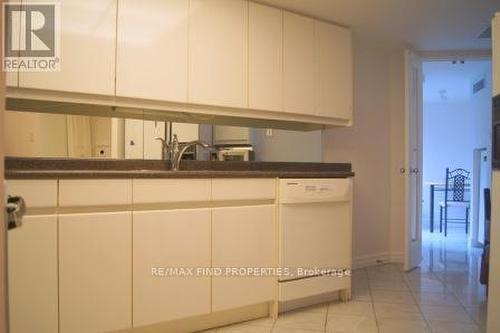 1809 - 33 University Avenue, Toronto, ON - Indoor Photo Showing Kitchen