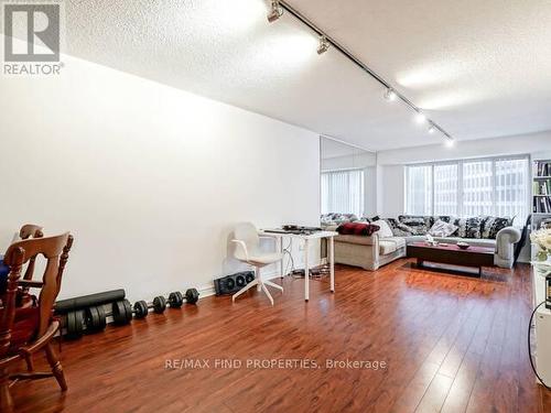 1809 - 33 University Avenue, Toronto, ON - Indoor