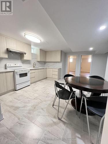 9 Nigh Drive, Markham (Middlefield), ON - Indoor Photo Showing Kitchen