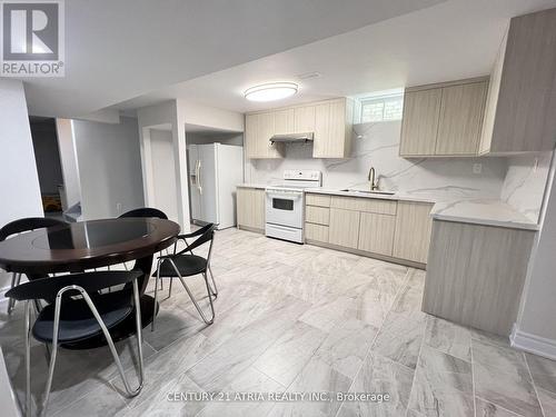 9 Nigh Drive, Markham (Middlefield), ON - Indoor Photo Showing Kitchen