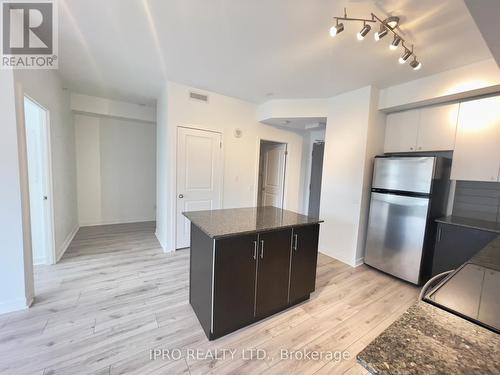 204 - 8 Fieldway Road W, Toronto (Islington-City Centre West), ON - Indoor Photo Showing Kitchen