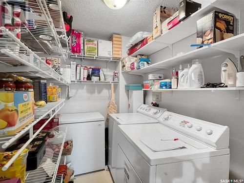 1004 717 Victoria Avenue, Saskatoon, SK - Indoor Photo Showing Laundry Room