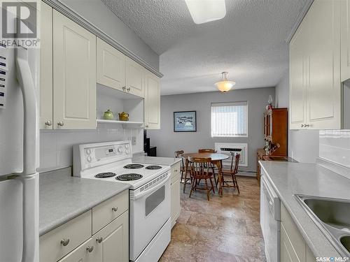 1004 717 Victoria Avenue, Saskatoon, SK - Indoor Photo Showing Kitchen