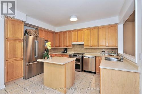 1 Almira Avenue, Markham (Cornell), ON - Indoor Photo Showing Kitchen With Double Sink