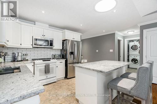 187 Greenway Drive, Wasaga Beach, ON - Indoor Photo Showing Kitchen With Stainless Steel Kitchen