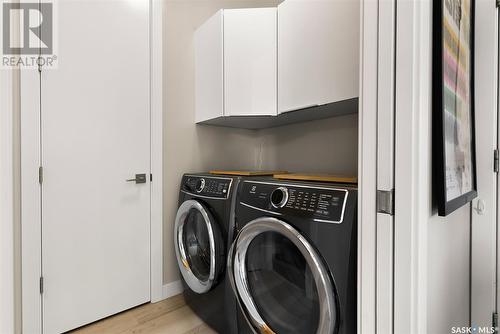 2777 Mcdonald Street, Regina, SK - Indoor Photo Showing Laundry Room