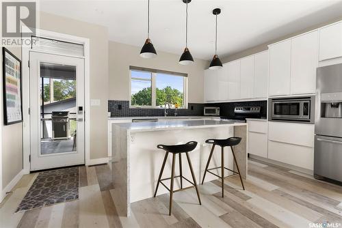 2777 Mcdonald Street, Regina, SK - Indoor Photo Showing Kitchen With Stainless Steel Kitchen