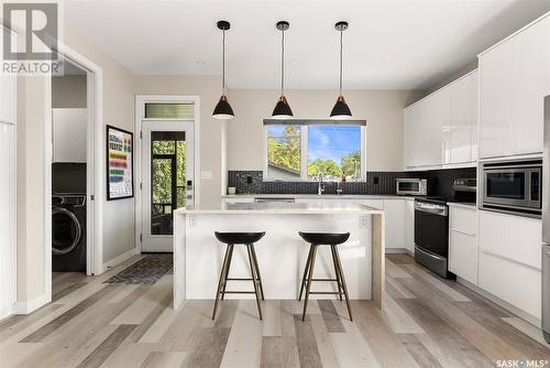 2777 Mcdonald Street, Regina, SK - Indoor Photo Showing Kitchen With Stainless Steel Kitchen