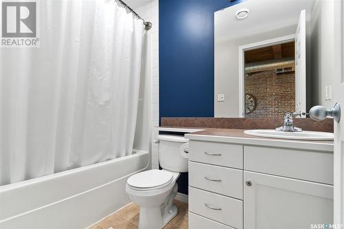 301 1205 Broad Street, Regina, SK - Indoor Photo Showing Bathroom