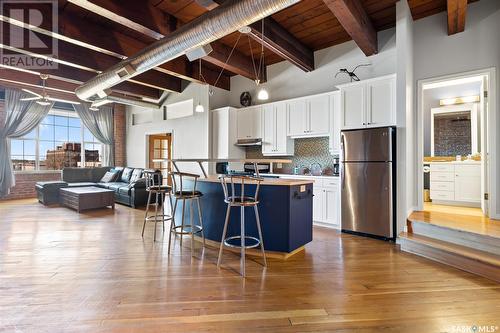 301 1205 Broad Street, Regina, SK - Indoor Photo Showing Kitchen