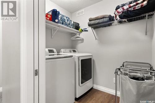 4605 Padwick Avenue, Regina, SK - Indoor Photo Showing Laundry Room