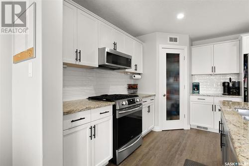 4605 Padwick Avenue, Regina, SK - Indoor Photo Showing Kitchen With Stainless Steel Kitchen With Upgraded Kitchen