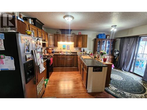 1-2563 Coldwater Ave, Merritt, BC - Indoor Photo Showing Kitchen