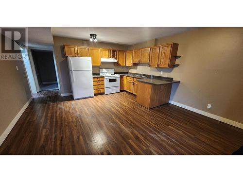 1-2563 Coldwater Ave, Merritt, BC - Indoor Photo Showing Kitchen