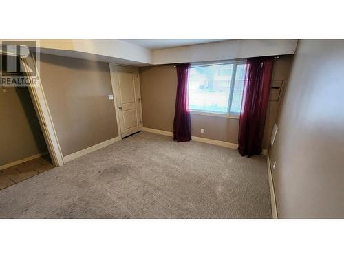 1-2563 Coldwater Ave, Merritt, BC - Indoor Photo Showing Other Room