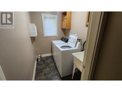 1-2563 Coldwater Ave, Merritt, BC - Indoor Photo Showing Laundry Room