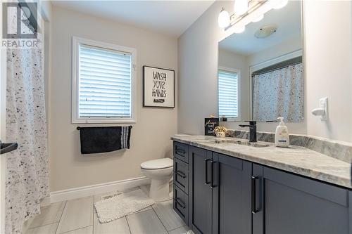 46 Kittling Ridge, Sudbury, ON - Indoor Photo Showing Bathroom