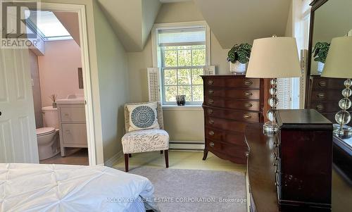 421 Meadowview Road, Kawartha Lakes (Omemee), ON - Indoor Photo Showing Bedroom