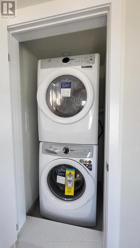 1206 - 1865 Pickering Parkway, Pickering (Village East), ON - Indoor Photo Showing Laundry Room