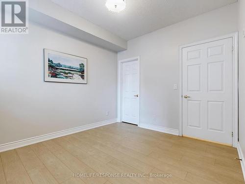 308 - 399 Elizabeth Street, Burlington (Brant), ON - Indoor Photo Showing Other Room