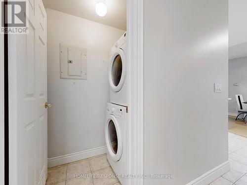 308 - 399 Elizabeth Street, Burlington (Brant), ON - Indoor Photo Showing Laundry Room