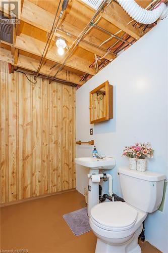 541 Brydges Street, Mattawa, ON - Indoor Photo Showing Bathroom