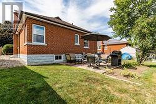 Bsmt - 223 Erindale Avenue, Hamilton, ON - Indoor Photo Showing Laundry Room