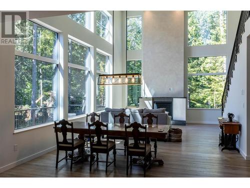 1009 Williams Gate Lane, Revelstoke, BC - Indoor Photo Showing Dining Room