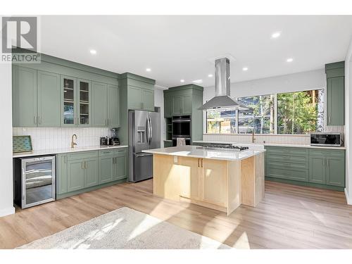 1009 Williams Gate Lane, Revelstoke, BC - Indoor Photo Showing Kitchen With Upgraded Kitchen