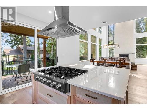 1009 Williams Gate Lane, Revelstoke, BC - Indoor Photo Showing Kitchen With Upgraded Kitchen